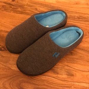 Rock Dove Super Cozy Slippers!